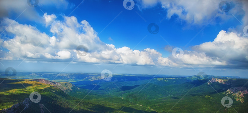 Скачать красивый вид горного плато Чатыр-Даг ,Крым фотосток Ozero