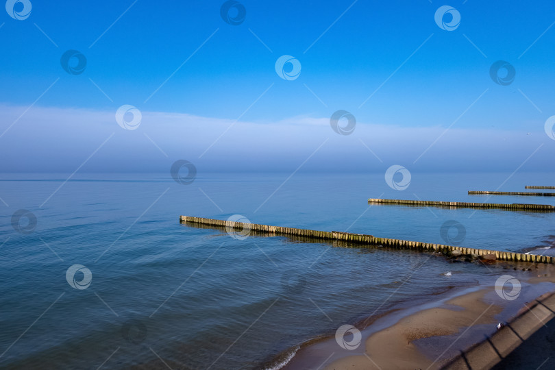 Скачать Волнорезы на Балтийском море в Зеленоградске фотосток Ozero