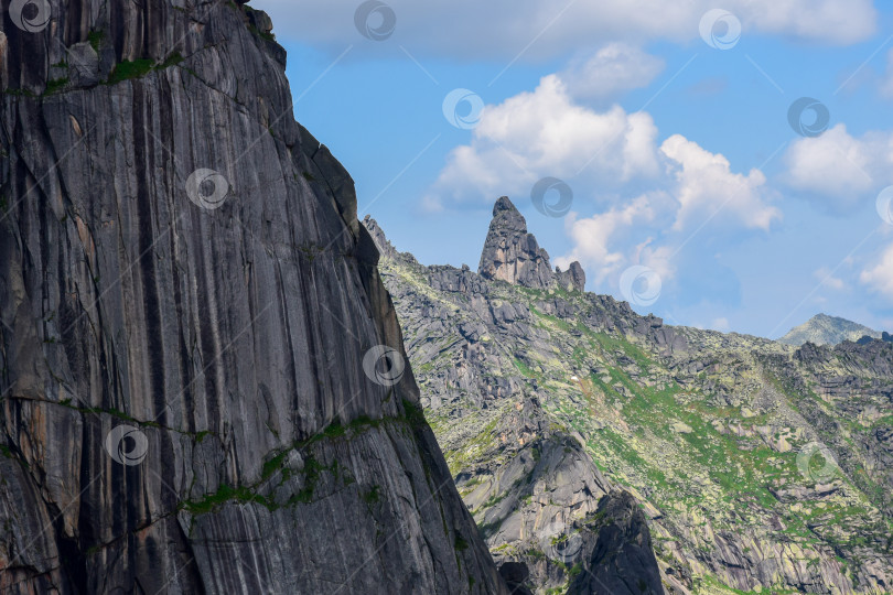 Скачать Горный пейзаж фотосток Ozero