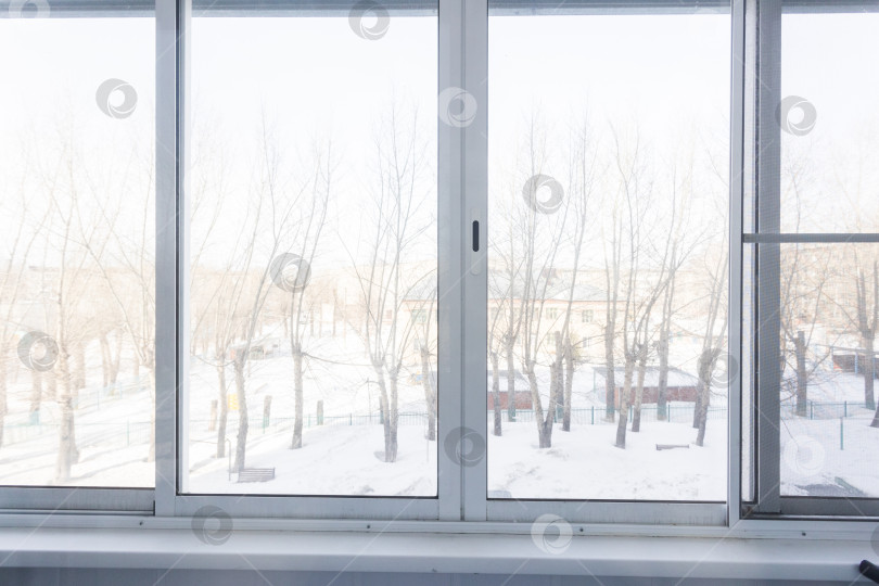 Скачать балкон квартиры на верхних этажах многоквартирного дома фотосток Ozero