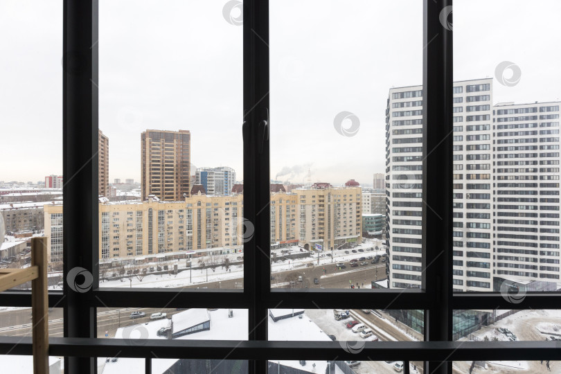 Скачать балкон квартиры на верхних этажах многоквартирного дома фотосток Ozero