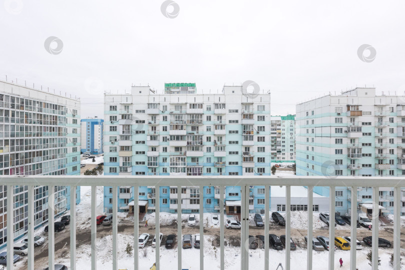 Скачать балкон квартиры на верхних этажах многоквартирного дома фотосток Ozero