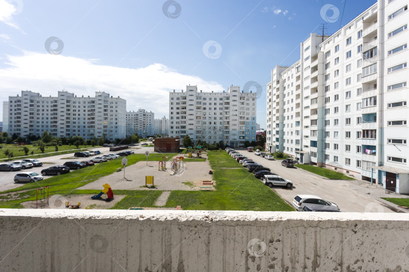 Скачать балкон квартиры на верхних этажах многоквартирного дома фотосток Ozero