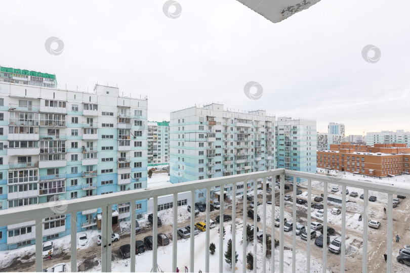 Скачать балкон квартиры на верхних этажах многоквартирного дома фотосток Ozero