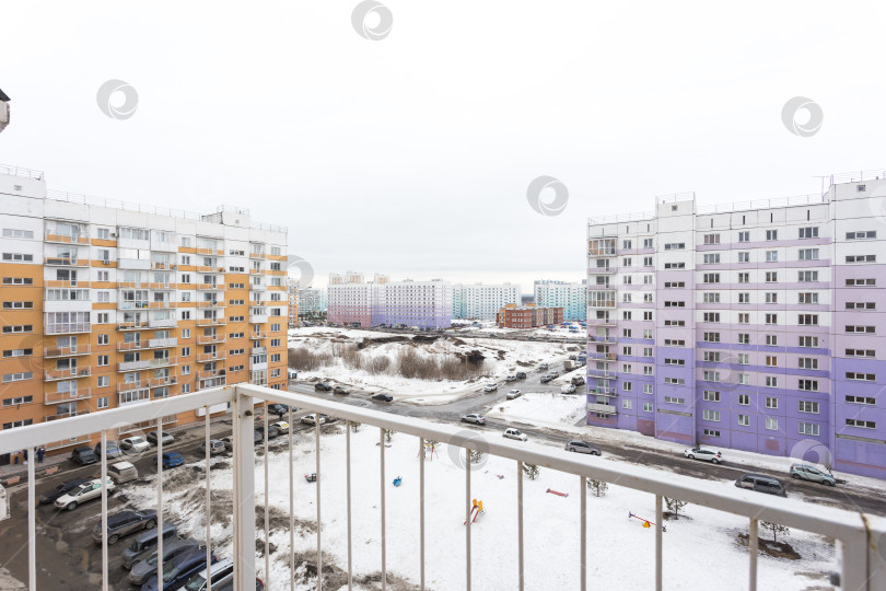 Скачать балкон квартиры на верхних этажах многоквартирного дома фотосток Ozero