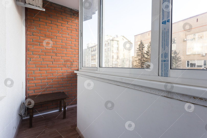 Скачать балкон квартиры на верхних этажах многоквартирного дома фотосток Ozero