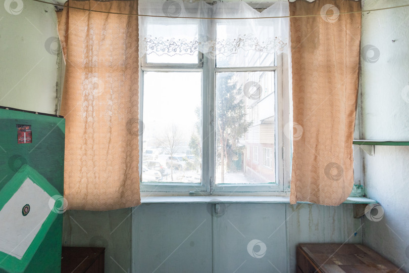 Скачать балкон квартиры на верхних этажах многоквартирного дома фотосток Ozero