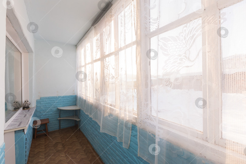 Скачать балкон квартиры на верхних этажах многоквартирного дома фотосток Ozero