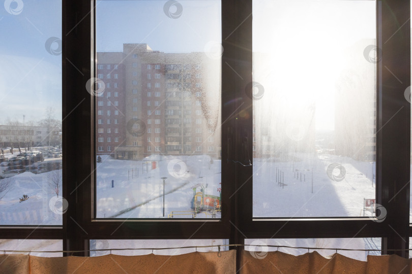 Скачать балкон квартиры на верхних этажах многоквартирного дома фотосток Ozero