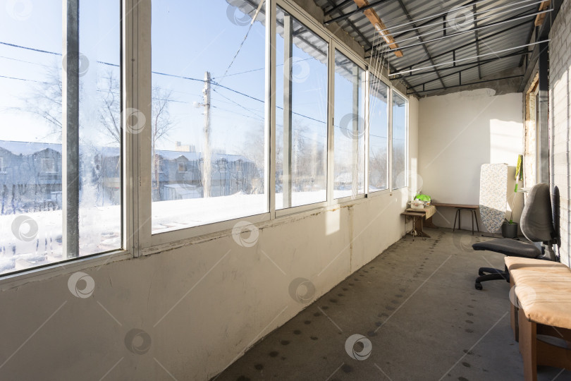 Скачать балкон квартиры на верхних этажах многоквартирного дома фотосток Ozero