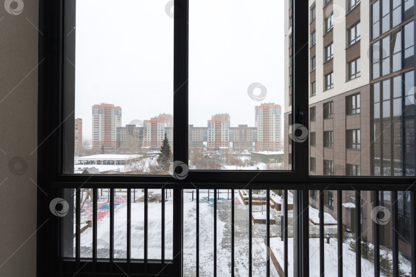 Скачать балкон квартиры на верхних этажах многоквартирного дома фотосток Ozero
