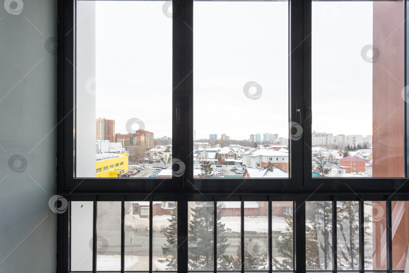 Скачать балкон квартиры на верхних этажах многоквартирного дома фотосток Ozero