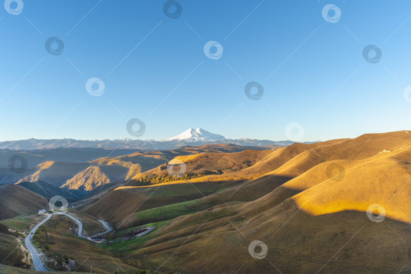 Скачать Вулкан Эльбрус фотосток Ozero