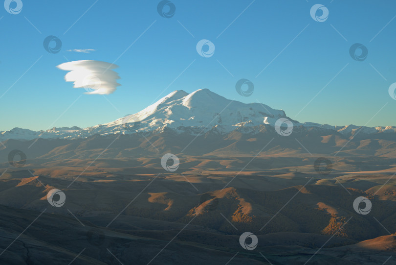 Скачать Вулкан Эльбрус фотосток Ozero