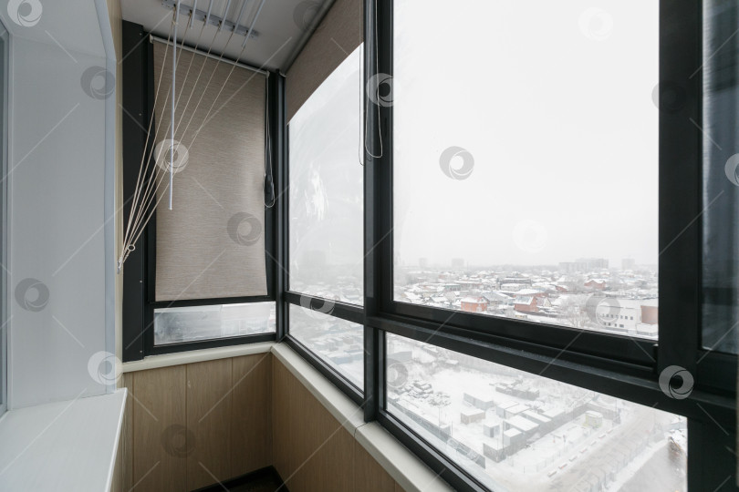 Скачать вид с балкона на многоквартирный дом фотосток Ozero