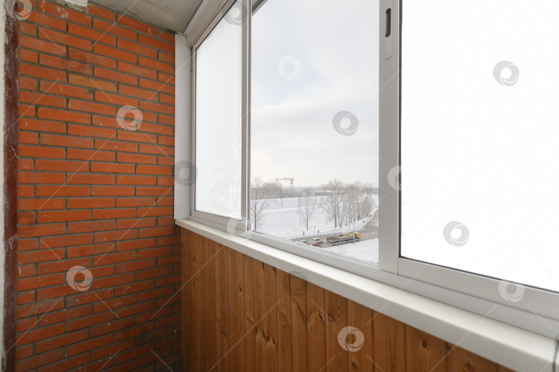 Скачать вид с балкона на многоквартирный дом фотосток Ozero