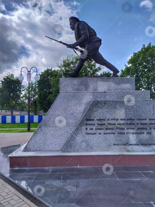 Скачать Гусев, Калининградская область, Россия, 04 июля 2020 г. Памятник штыковой атаке фотосток Ozero
