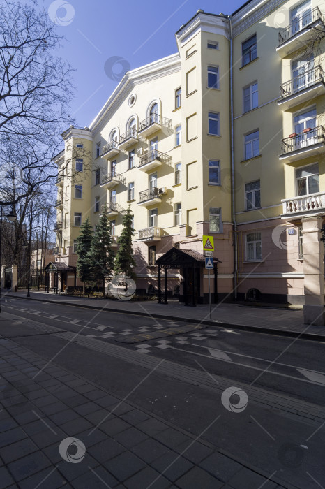 Скачать Старое жилое здание. Москва, Россия. фотосток Ozero
