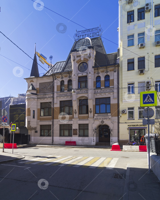 Скачать Здание в стиле модерн в центре Москвы фотосток Ozero
