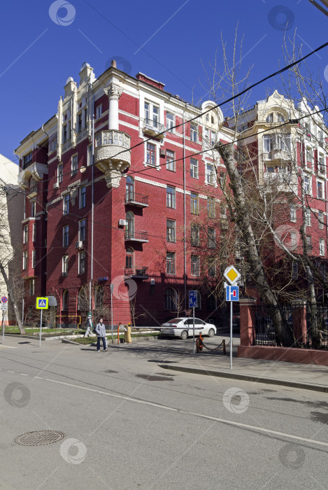 Скачать Старое жилое здание, Москва, Россия. фотосток Ozero