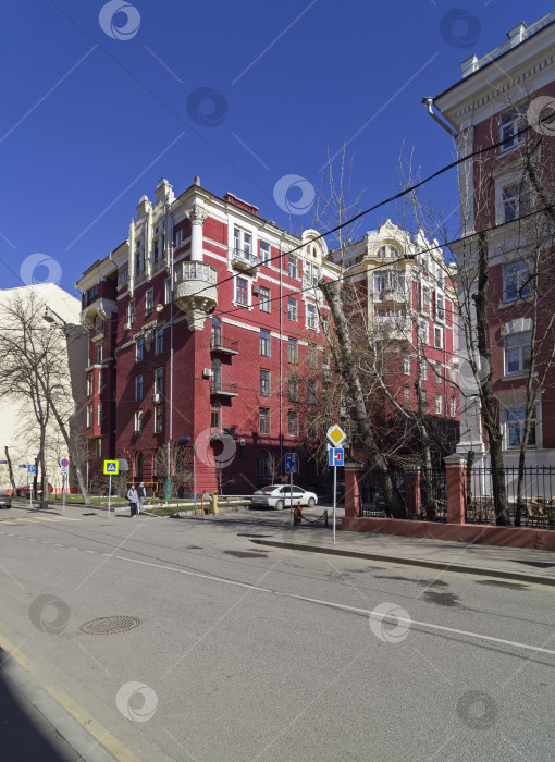 Скачать Старое жилое здание, Москва, Россия. фотосток Ozero