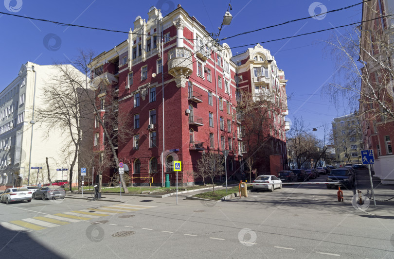 Скачать Старое жилое здание, Москва, Россия. фотосток Ozero
