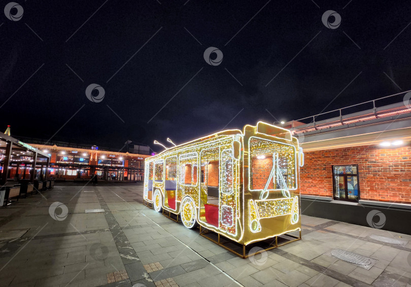 Скачать Новогодний троллейбус фотосток Ozero