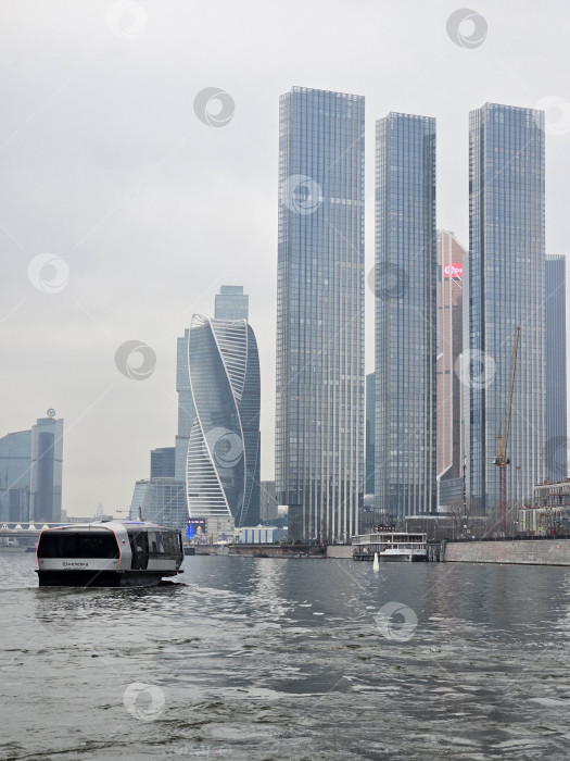 Скачать речной трамвай фотосток Ozero