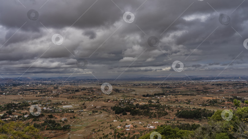 Скачать Панорама сельской местности, вид с высоты. фотосток Ozero