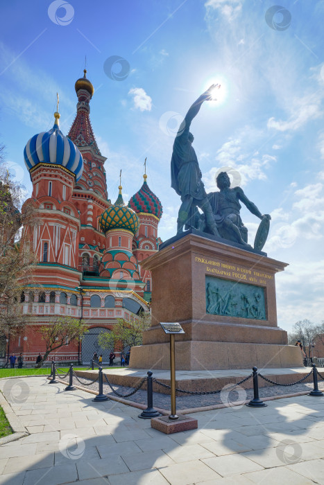 Скачать Москва. Памятник Минину и Пожарскому на Красной площади. фотосток Ozero