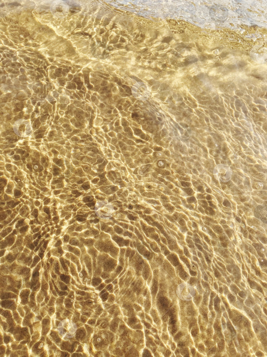Скачать вид сверху на песок и воду фотосток Ozero
