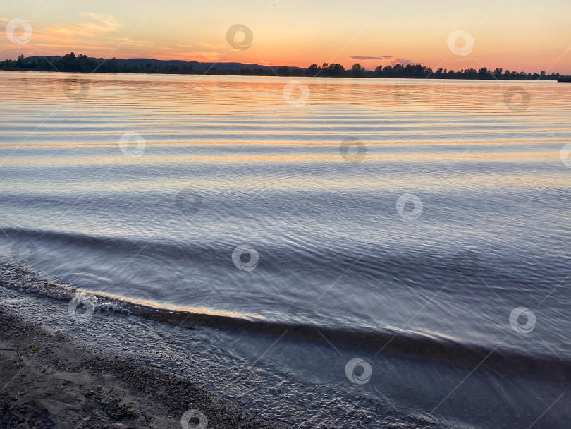 Скачать закат над рекой фотосток Ozero