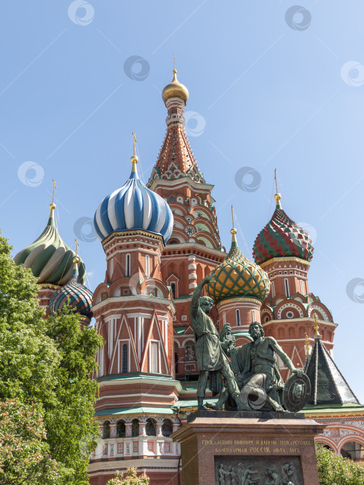 Скачать МОСКВА - 15 июня 2024 года: Памятник Дмитрию Пожарскому и Кузьме Минину в России.Москва фотосток Ozero