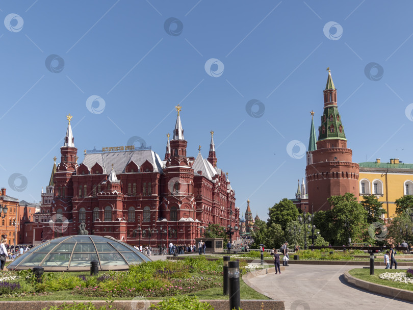 Скачать МОСКВА - 27 июля: Красная площадь Москвы, Исторический музей 27 июля 2024 года в Москве, Россия фотосток Ozero