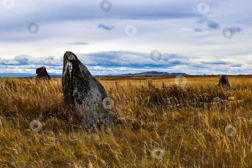 Скачать Менгиры фотосток Ozero