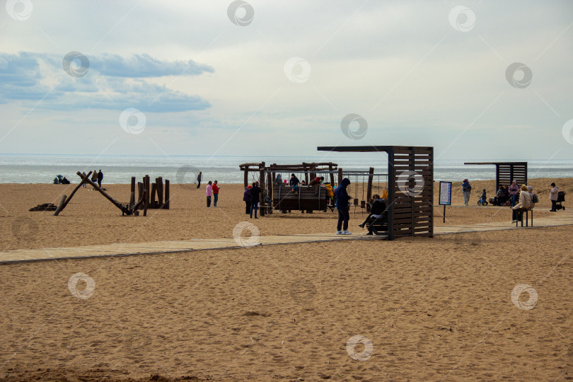 Скачать Золотой пляж в Зеленогорске фотосток Ozero