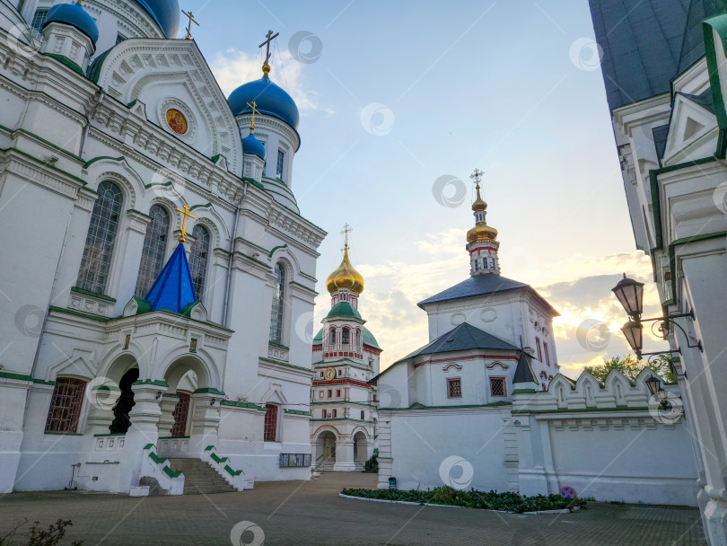 Скачать Архитектура Николо-Перервинского монастыря в Москве фотосток Ozero