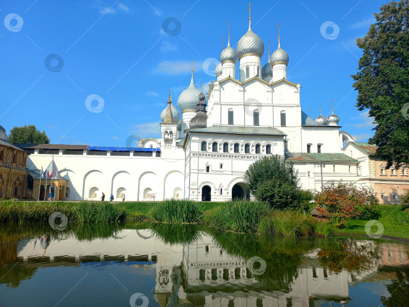Скачать Достопримечательности, территория Ростовского Кремля фотосток Ozero