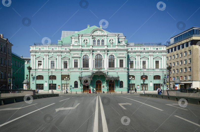 Скачать Фасад Большого драматического театра имени Товстоногова фотосток Ozero