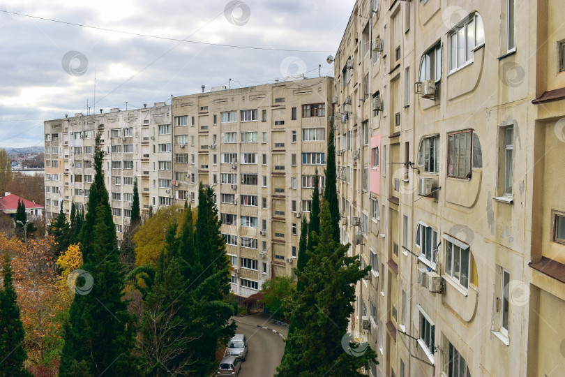 Скачать Жилая многоэтажка г. Севастополя фотосток Ozero