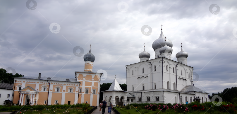 Скачать Варлаамо-Хутынский монастырь в Великом Новгороде фотосток Ozero
