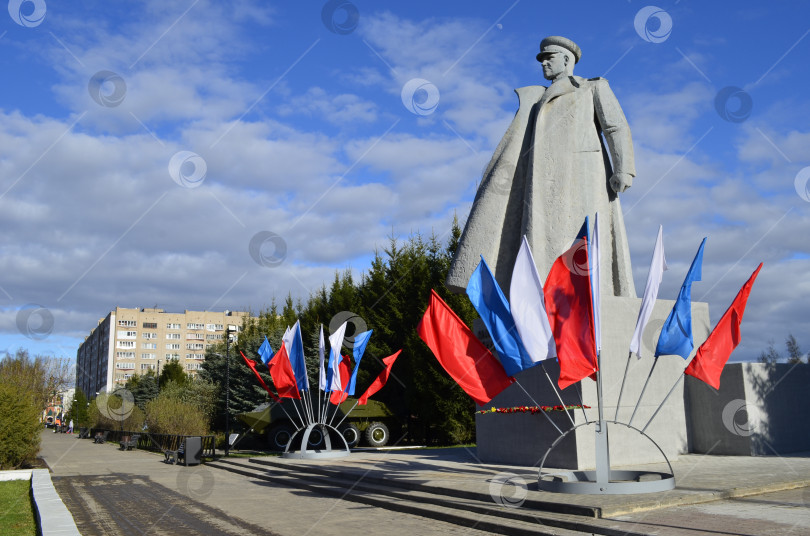 Скачать Парк в честь памятника Дважды Герою Советского Союза маршалу Советского Союза Ивану Коневу фотосток Ozero