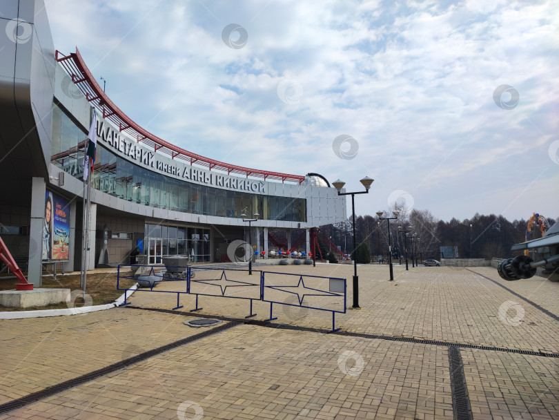 Скачать Планетарий Новосибирска. фотосток Ozero