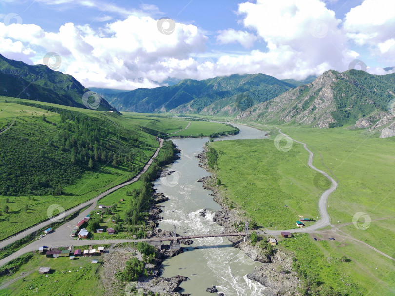 Скачать Вид с высоты, река Катунь, Республика Алтай фотосток Ozero