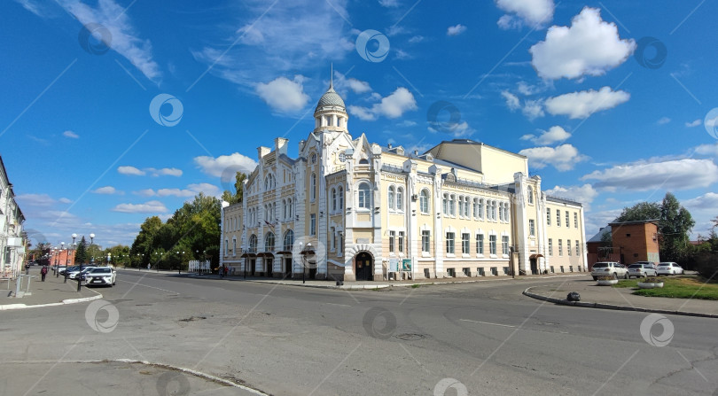 Скачать Бийский драматический театр фотосток Ozero