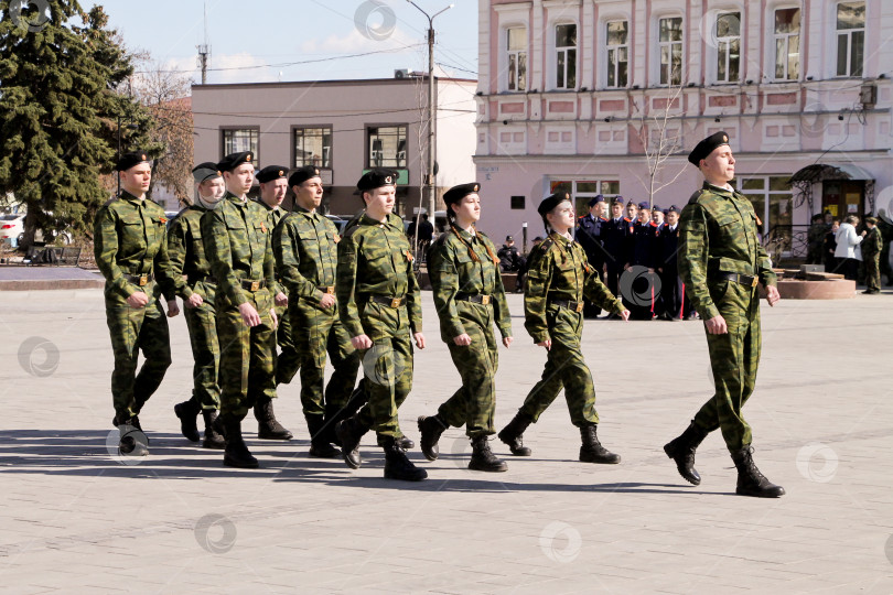 Скачать молодой отряд фотосток Ozero