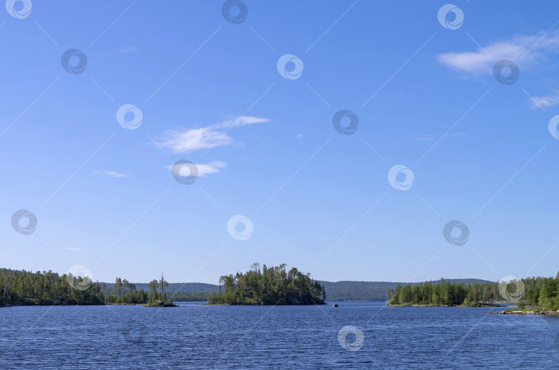 Скачать Озерный пейзаж в Мурманской области фотосток Ozero