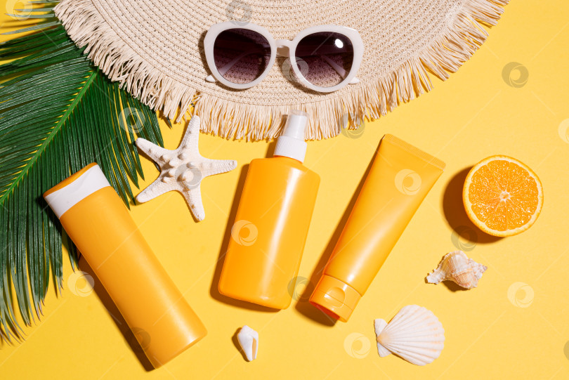 Скачать Солнцезащитные косметические средства с SPF-эффектом, концепция защиты от солнца фотосток Ozero
