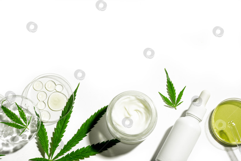 Скачать Конопля листья каннабиса и нефтепродукты cbd фотосток Ozero