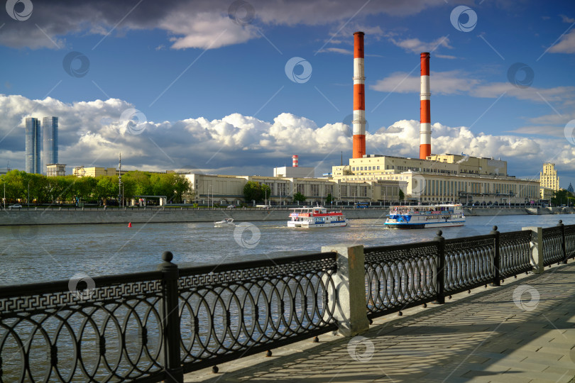 Скачать Москва. Тэц-12 на Бережковской набережной. фотосток Ozero